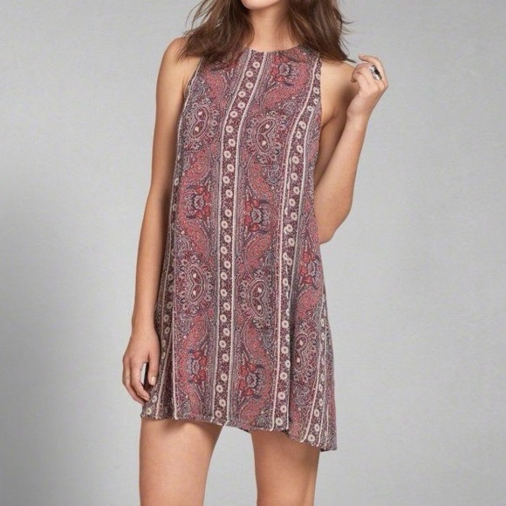 A&F Woman’s Red Paisley Shift A-Line Mini Dress - Medium